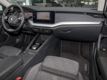 Octavia Combi 2.0 TDI DSG 4x4 AMBITION AHK NAVI