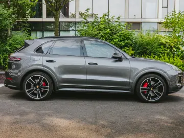 Porsche Cayenne GTS