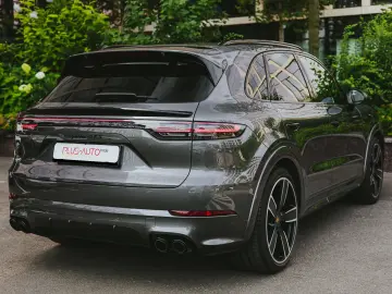 Porsche Cayenne GTS