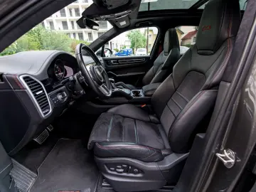 Porsche Cayenne GTS