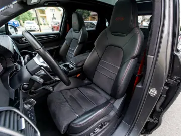 Porsche Cayenne GTS