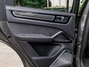 Porsche Cayenne GTS