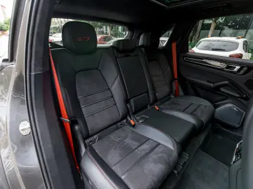 Porsche Cayenne GTS