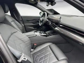 520i M Sportpaket Aktive Geschw. Head Up Komfort