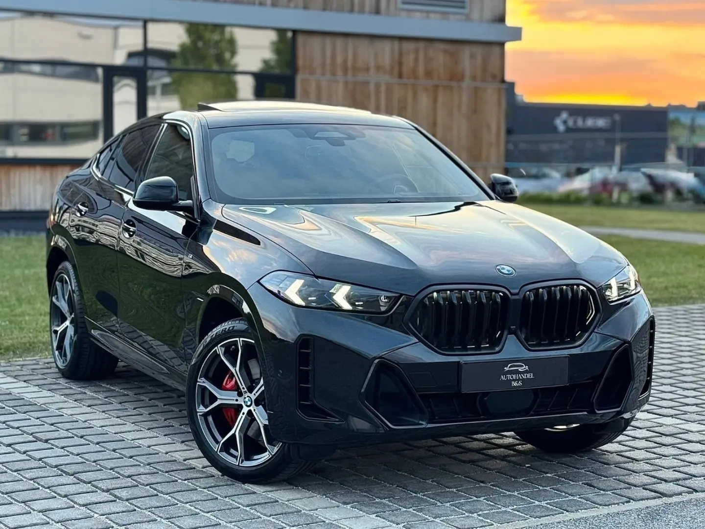 X6 30d *M-PAKET PRO, M-SITZE, PANO, HUD, H&K*