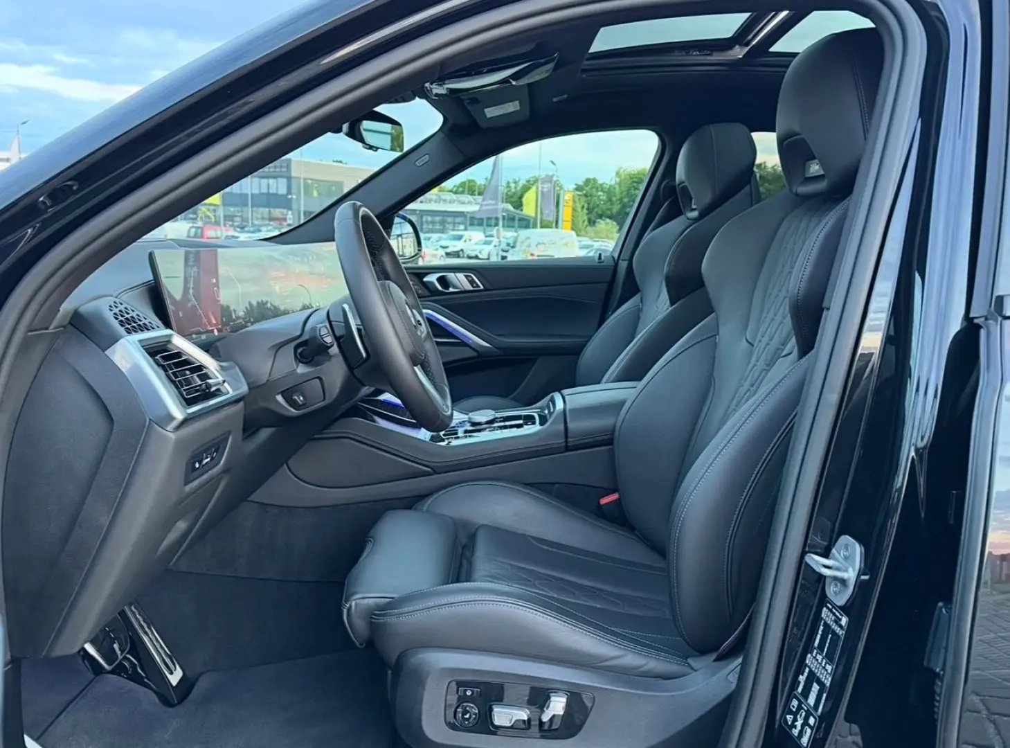 X6 30d *M-PAKET PRO, M-SITZE, PANO, HUD, H&K*
