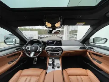 545 e Lim xDrive M-Sport AHK PANO H/K HUD Parkas