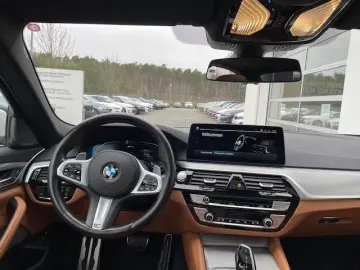 545 e Lim xDrive M-Sport AHK PANO H/K HUD Parkas