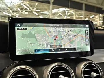 GLC 300 de 4M Coupé AMG Line AHK Distr SHD Kamer