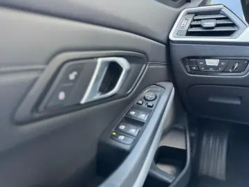 BMW Seria 3 320d xDrive MHEV