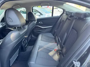 BMW Seria 3 320d xDrive MHEV