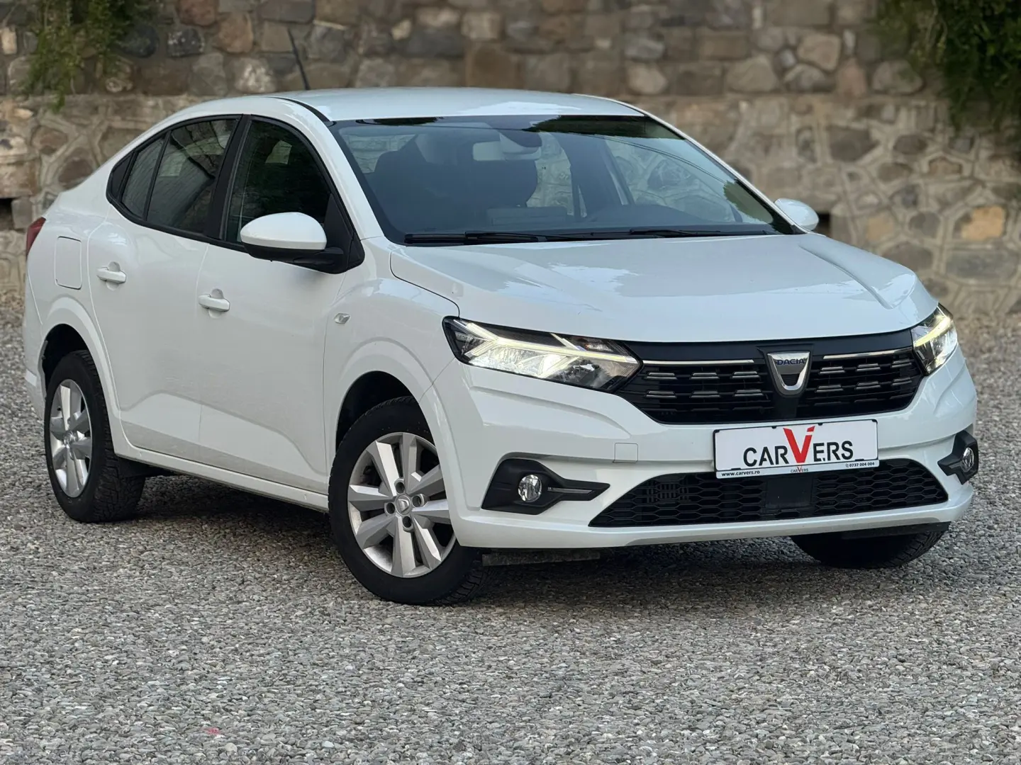 Dacia Logan 2022 1.0 Tce 90