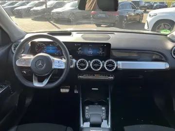 GLB 250 4M AMG+HUD+DISTR+STANDHEIZUNG+360°KAMERA