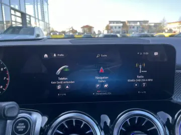GLB 250 4M AMG+HUD+DISTR+STANDHEIZUNG+360°KAMERA
