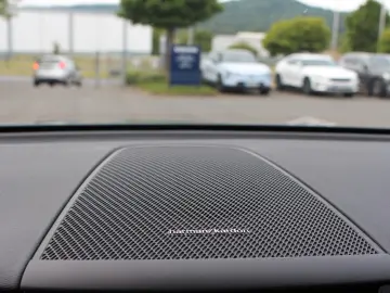XC60 B4 Benzin Plus Dark 2WD +Pano+harman+App+