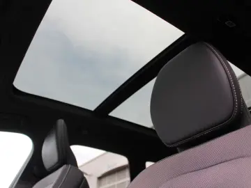 XC60 B4 Benzin Plus Dark 2WD +Pano+harman+App+
