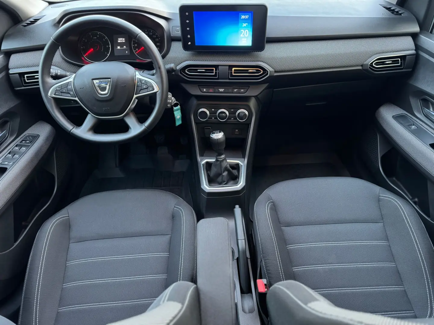 Dacia Logan 2022 1.0 Tce 90