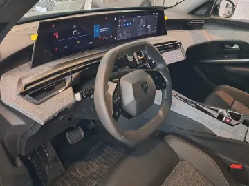 PEUGEOT 3008 Allure 1.2 Hybrid 145 CP E-DCS6