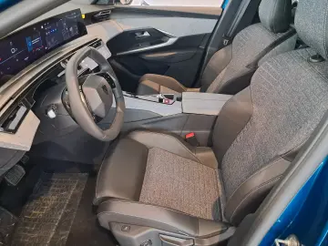 PEUGEOT 3008 Allure 1.2 Hybrid 145 CP E-DCS6