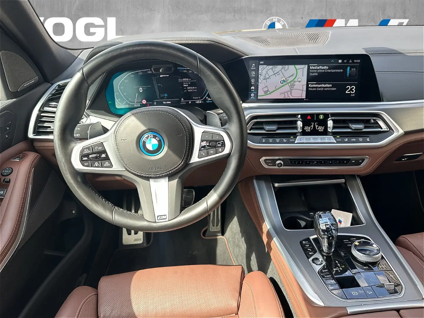 X5 xDrive45e Pan. Dach elektrisch AHK SHZ