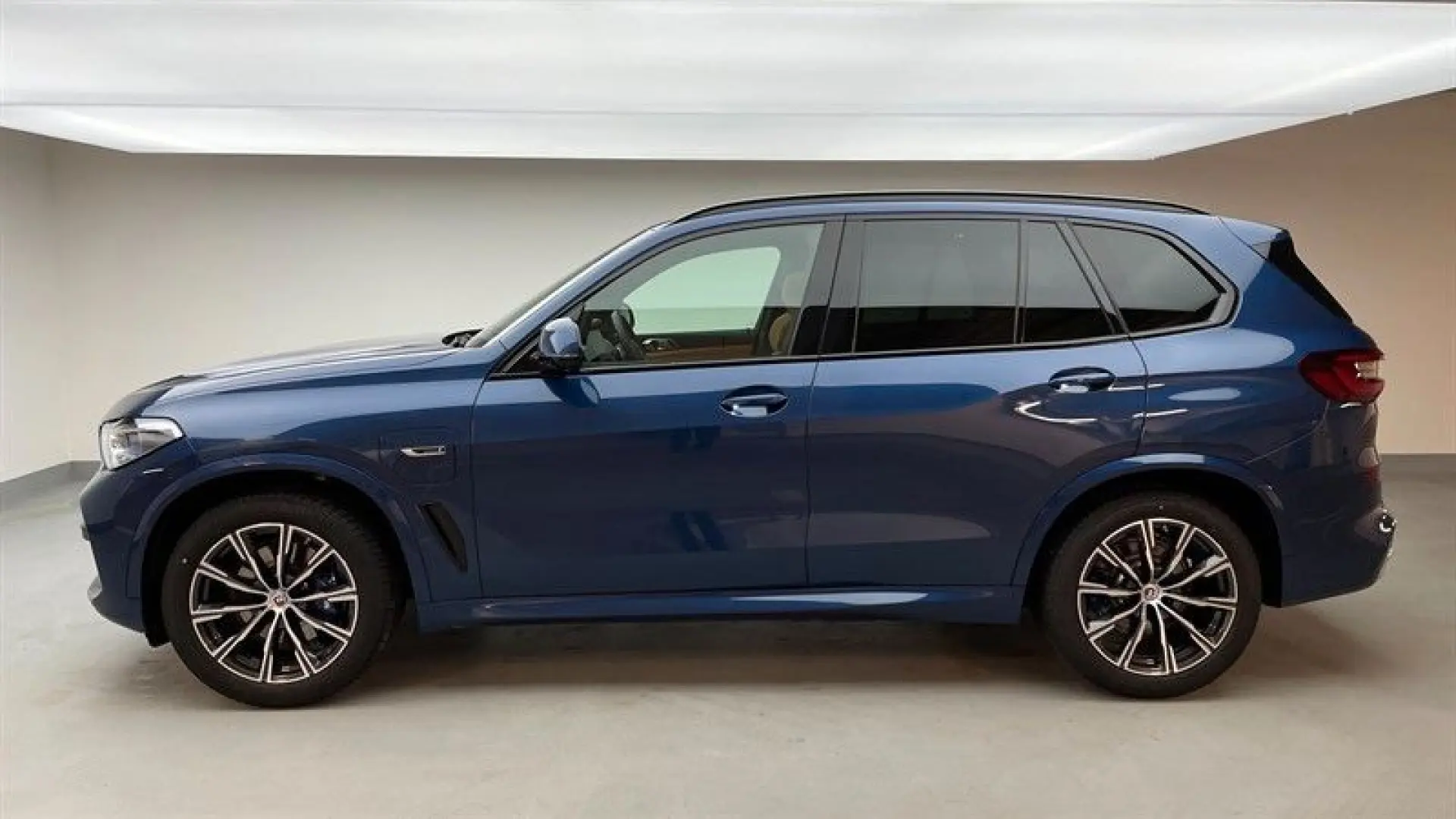 BMW X5 xD45eM-Sport Laser,LCPro.HUD,Pano,AHK.ACC
