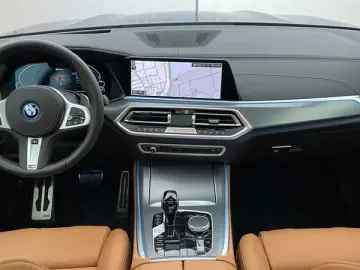 BMW X5 xD45eM-Sport Laser,LCPro.HUD,Pano,AHK.ACC