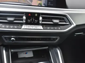 X6 xDrive30d M Sportpaket Head-Up HiFi DAB WLAN