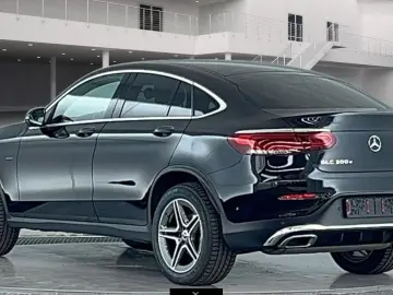 GLC 300 e AMG Coupe 19*VollLeder*Kamera*LED*Navi
