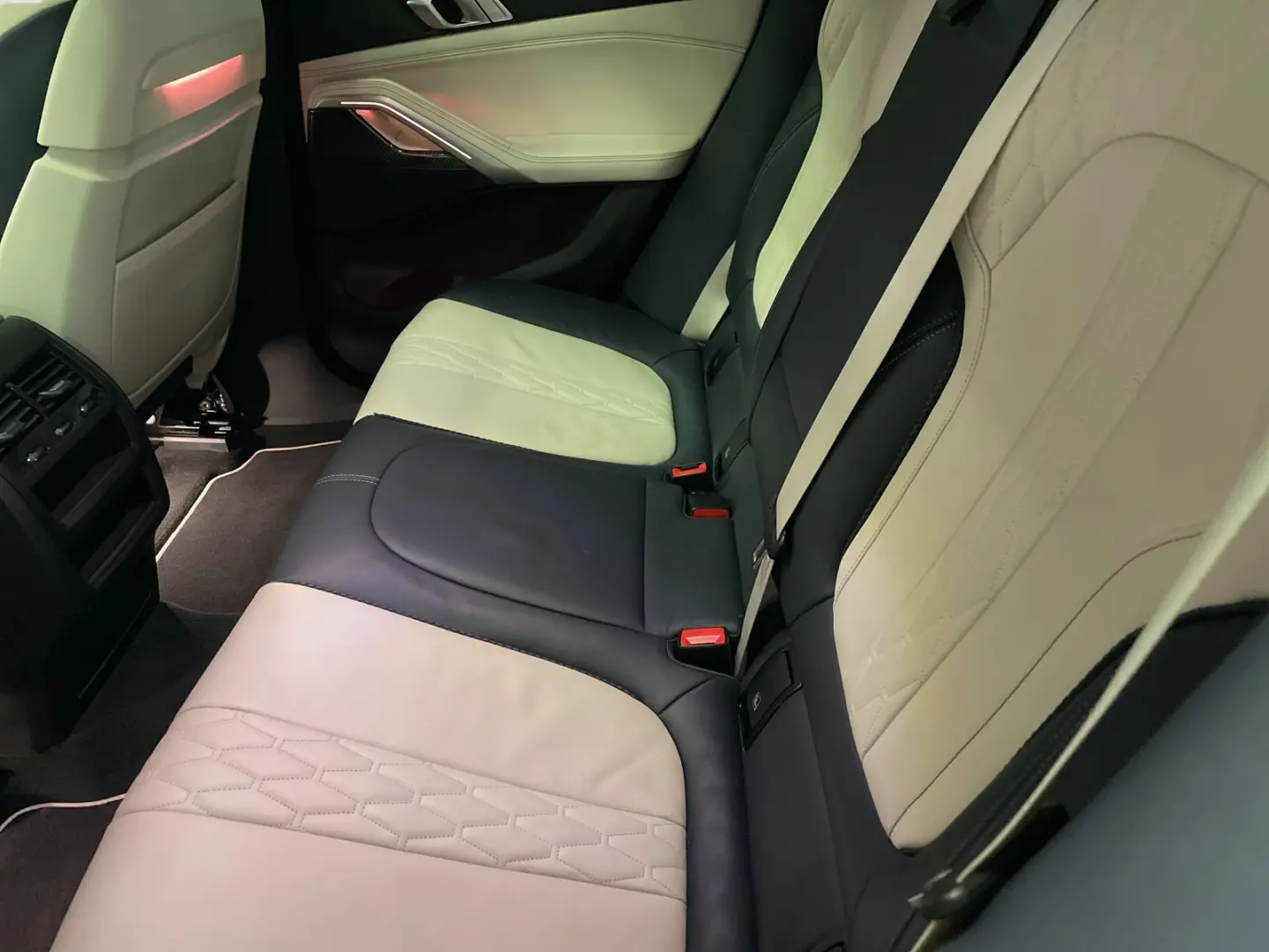 X6 xDrive30d M Sport Standheizung Massage AHK