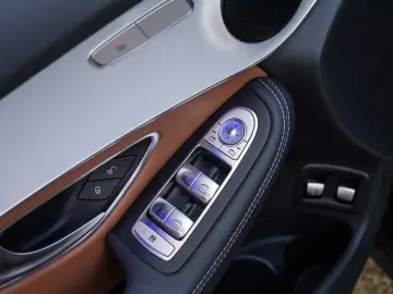 GLC 300 e 4MATIC Coupé |AMG|LED|NAVI|KEYL|KAM|LM