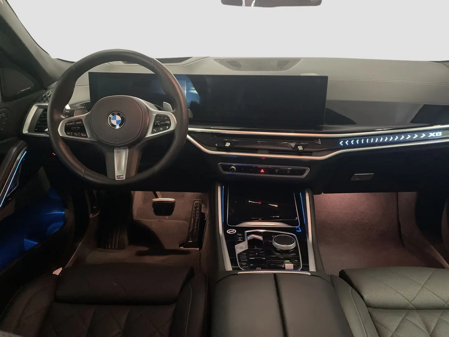 X6 xDrive40i M Sport Standheizung Massage AHK