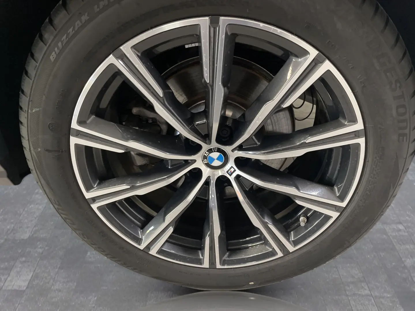 X6 xDrive40i M Sport Standheizung Massage AHK