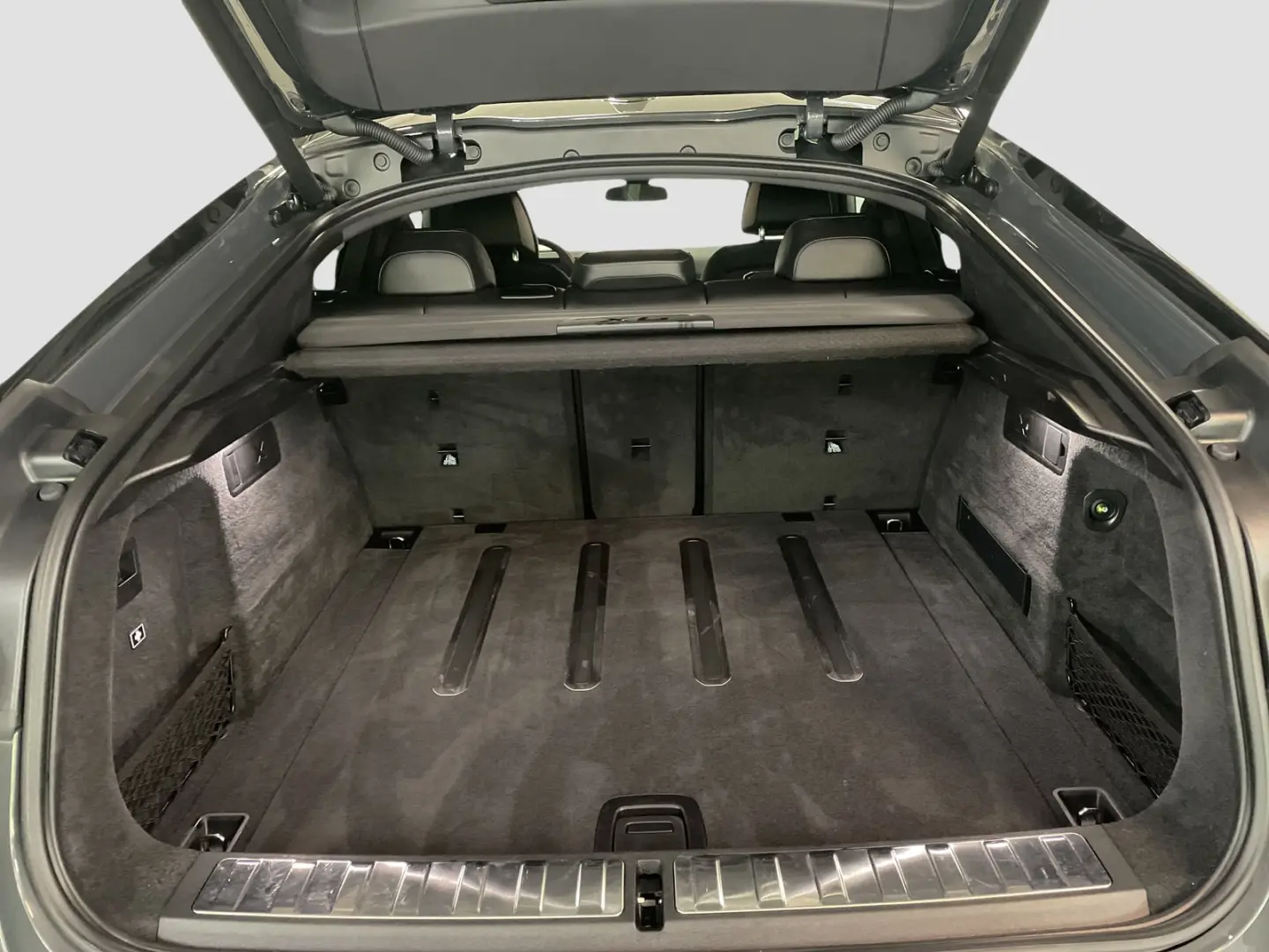 X6 xDrive40i M Sport Standheizung Massage AHK