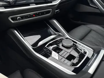 X6 xDr40d M SPORT 2Achs,SoftCl,AHK,Pano,StHz,H/K