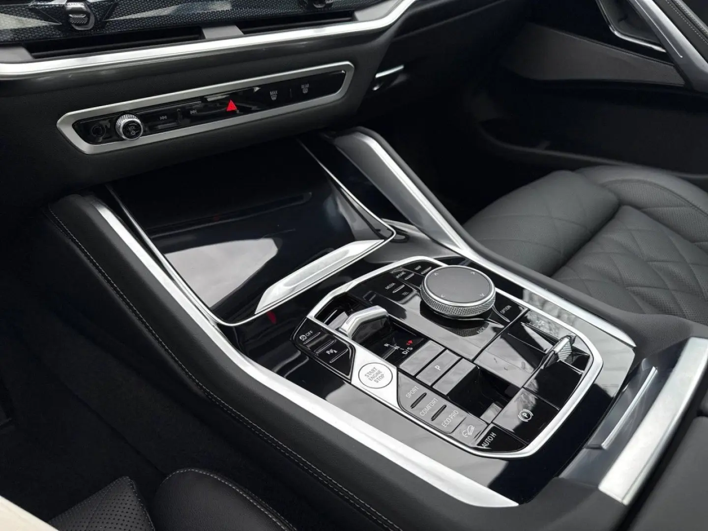 X6 xDr40d M SPORT 2Achs,SoftCl,AHK,Pano,StHz,H/K