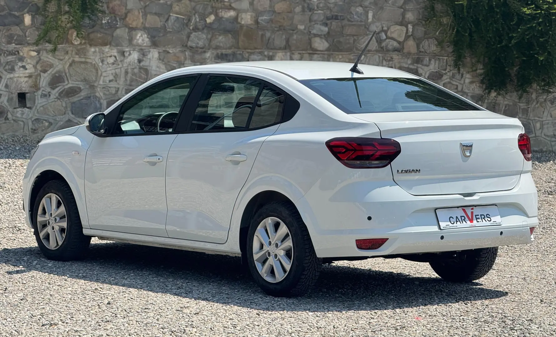 Dacia Logan 2022 1.0 Tce 90