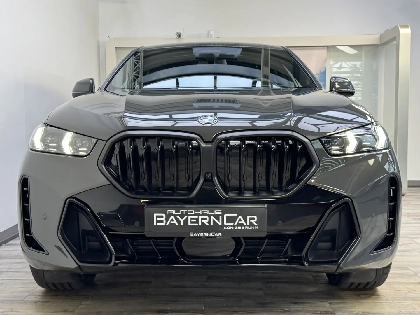 X6 xDr30d M Sport Pro Luft 22Zoll Integral AHK
