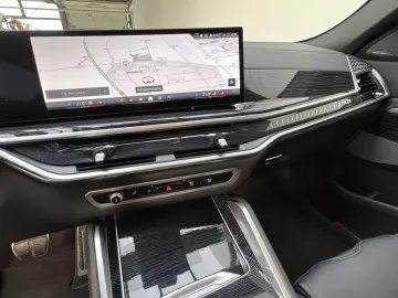 X6 xDr30d M Sport Pro Luft 22Zoll Integral AHK