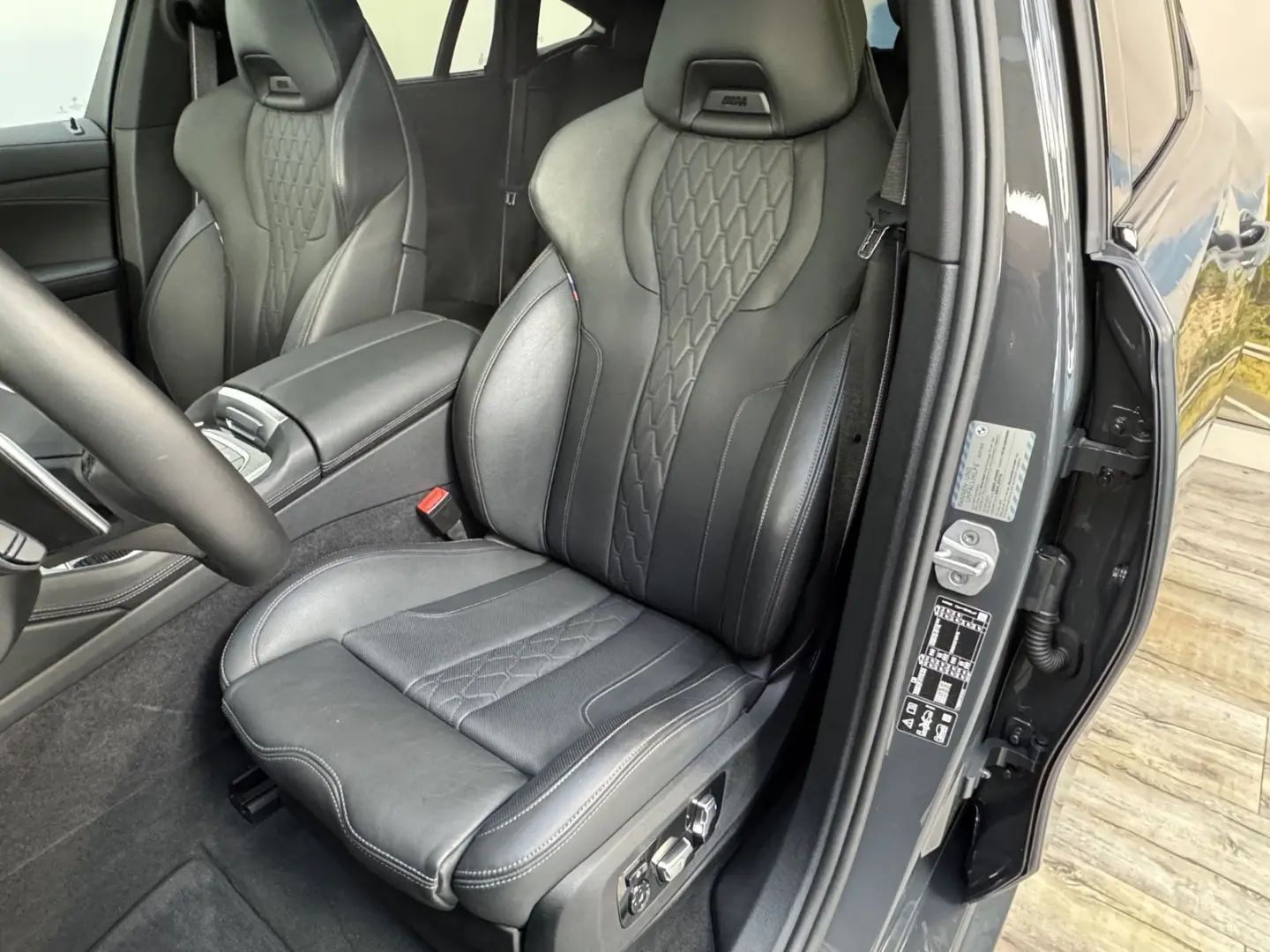 X6 xDr30d M Sport Pro Luft 22Zoll Integral AHK