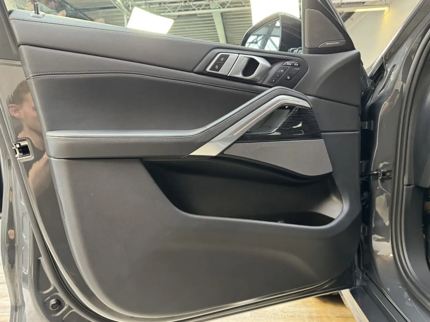 X6 xDr30d M Sport Pro Luft 22Zoll Integral AHK