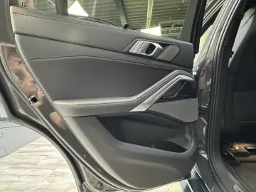 X6 xDr30d M Sport Pro Luft 22Zoll Integral AHK