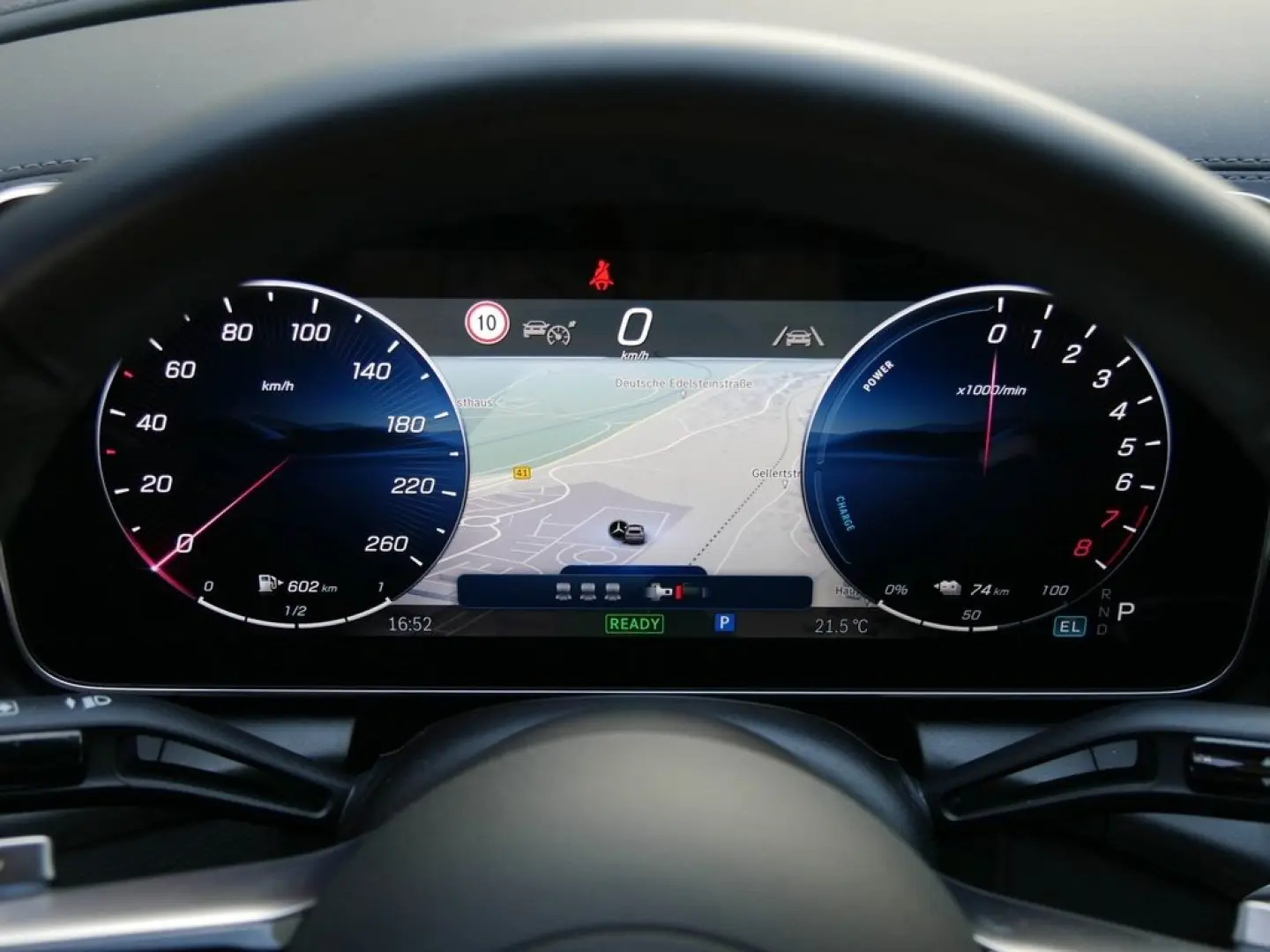 GLC 300 e 4MATIC Coupé mit EQ Hybrid Technologie