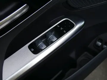 GLC 300 e 4MATIC Coupé mit EQ Hybrid Technologie