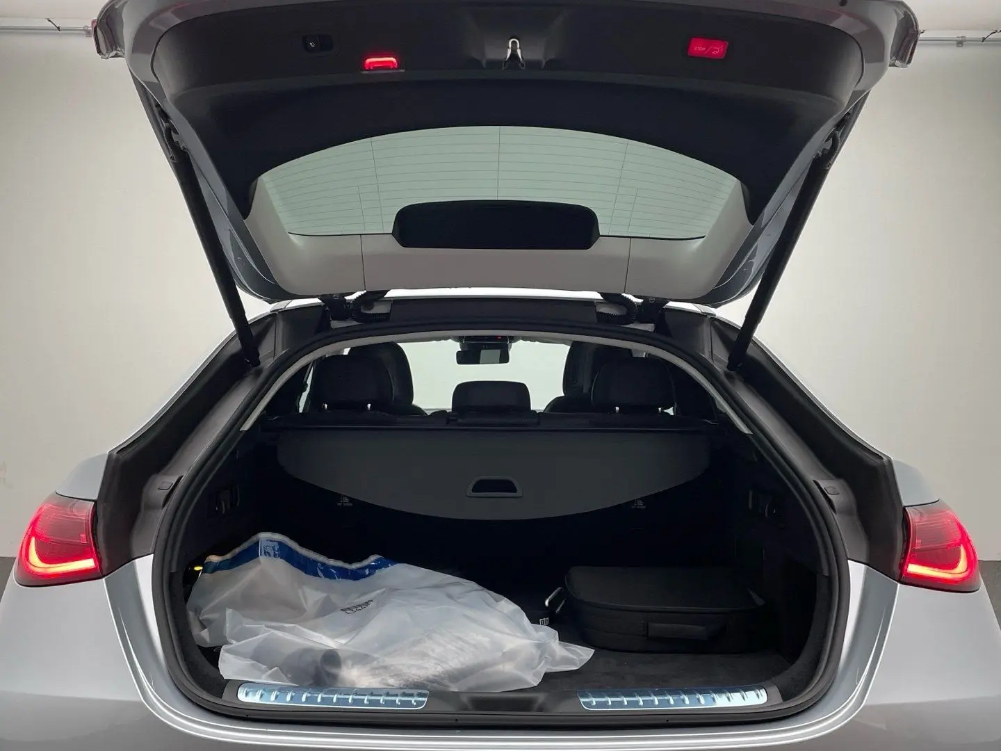 GLC 300 e 4M AMG Panorama AHK Burmester-3D 360°