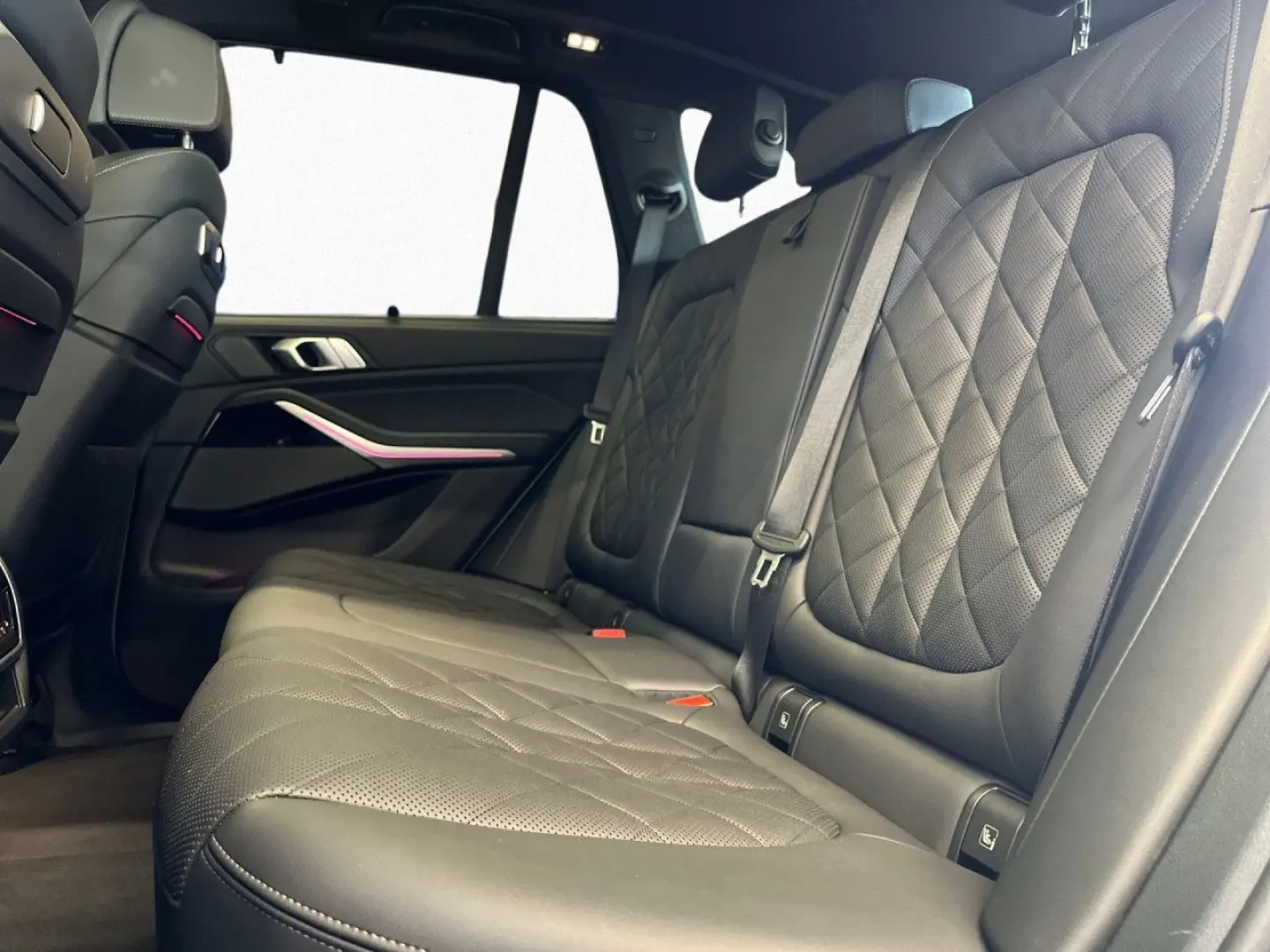 X5 xDrive40d M SPORT StHz,SkyL,AHK,H/K,IconicGl