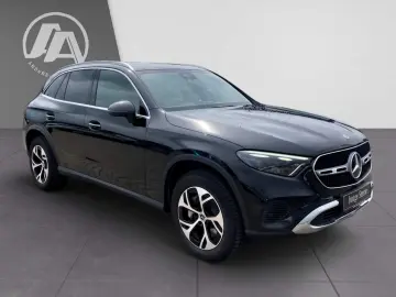 GLC 300 e 4M Avantgarde AdvPLus+HUD+Pano+Sitzkli