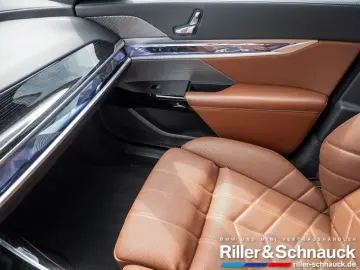 750e xDrive M-Sport PANO-SKY+CONNOISSEUR PAKET