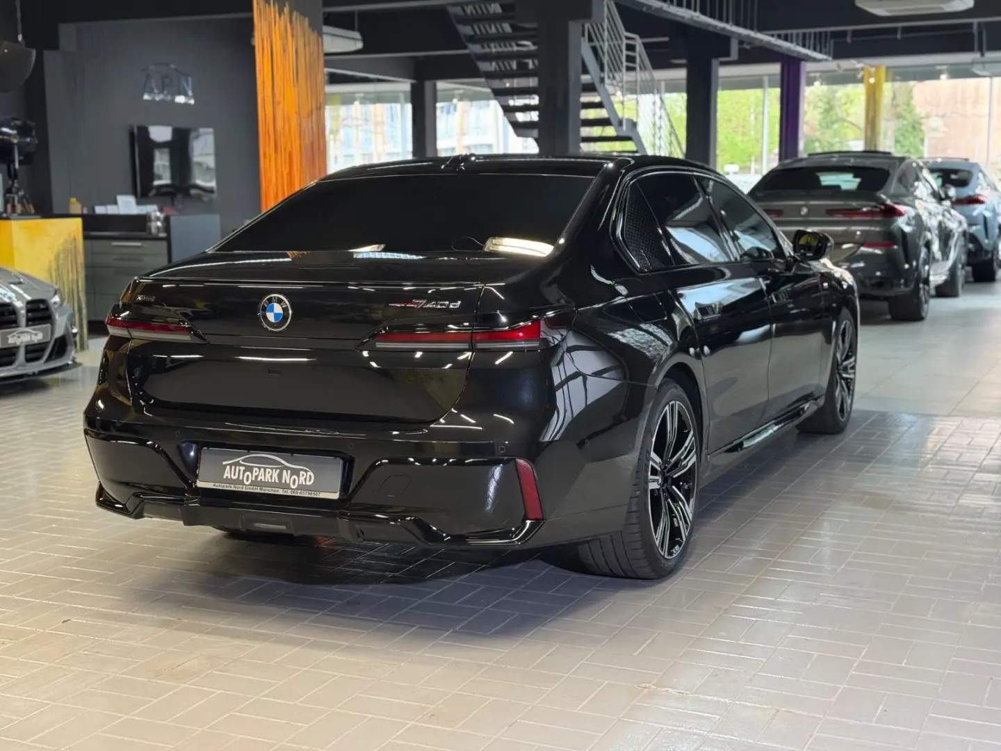 740d xDrive M Sport~PANO SKY~B&W DIAMOND~HUD~