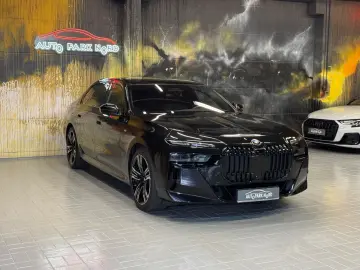 740d xDrive M Sport~PANO SKY~B&W DIAMOND~HUD~