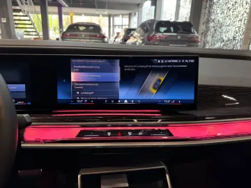 740d xDrive M Sport~PANO SKY~B&W DIAMOND~HUD~